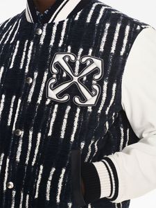 Chaqueta Varsity Bordada Personalizada de Alta Calidad, Chaqueta Letterman Vintage con Parches, Chaqueta Bomber Unisex de Estilo Urbano y Hip Hop - Product Image 5