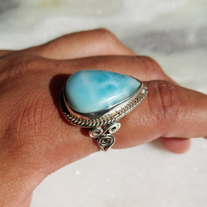 Belle bague en larimar bleu, argent 925, pierre précieuse, faite à la main, luxe, pour elle - Product Image 2