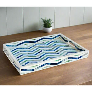 Plateau de service rectangulaire en os incrusté de chevron bleu vert |   Plateau en bois décoratif moderne fait à la main pour une table élégante et une décoration intérieure - Product Image 1