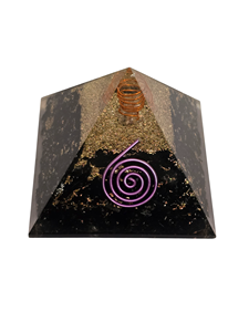 Pyramide pour l'énergie positive, pyramide de Reiki en tourmaline noire avec pointe de cristal de charge, acheter chez Amayra Crystals India - Product Image 4
