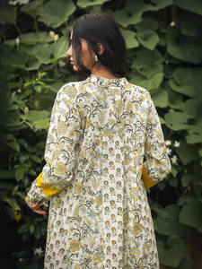 ชุดเดรสฤดูร้อนปี 2026 ดีไซน์สวยหรูคุณภาพเยี่ยม ลายดอกไม้สีชมพู แขนพองแบบมินิแม็กซี่  ชุดเดรสผ้าธรรมชาติแบบยืดหยุ่นสั่งตัดได้ - Product Image 2