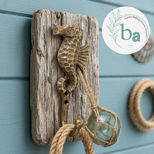 Gancho de Pared Rústico Vintage con Forma de Caballito de Mar, de Hierro Fundido Hecho a Mano, Gancho Individual Ecológico y Duradero, Autoadhesivo para Ropa, Estilo Costero - Product Image 1