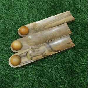 Porta Incienso de Sándalo, Diseño Artesanal en Madera, 12 Pulgadas, Ecológico, para Meditación en el Hogar y Uso con Incienso Indio, Precio Económico - Product Image 1