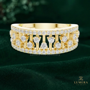 Bague de mariage moderne de luxe en diamant de laboratoire, motif ajouré, bords micro-pavés parallèles, motif zigzag suspendu pour femme - Product Image 5
