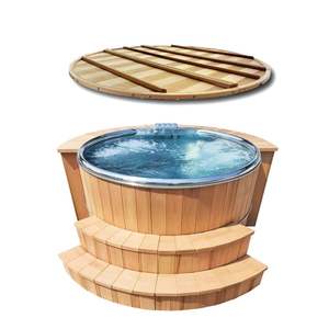 อ่างน้ำร้อนกลางแจ้งสแตนเลส 304 ขนาด 160 ซม. พร้อมฝาปิดไม้ซีดาร์แดง ระบบจากุซซี่ รองรับ 3-4 คน ความจุ 1390 ลิตร แบบตั้งพื้น สำหรับวิลล่าหรู - Product Image 1