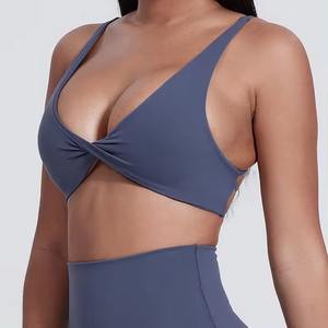Vêtements de sport Pilates de haute qualité, respirants, pour la gym et le fitness, ensemble de yoga avec hauts et bas à taille haute croisée - Product Image 5