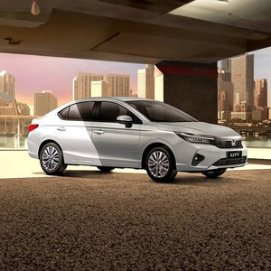 Voiture berline bien entretenue, intérieur et extérieur propres, Honda City d'occasion et en excellent état de marche - Product Image 5