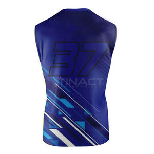 Uniforme 7v7 conçu en matériau léger et doux avec propriétés d'évacuation de l'humidité, adapté à une utilisation sportive - Product Image 4