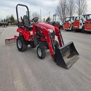 Tracteur agricole utilitaire Massey Ferguson 399 4x4 à transmission par engrenages avec auvent - Product Image 3