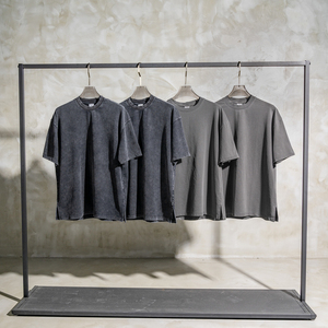 Camiseta de Hombre con Logotipo Personalizado, 270g, Estilo Vintage, Lavado Ácido, Desgastada, Talla Grande, 100% Algodón - Product Image 2