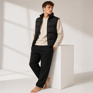 Manténgase abrigado en los días fríos con esta chaqueta tipo chaleco para hombre con acolchado suave y un ajuste moderno para comodidad diaria al aire libre. - Product Image 6