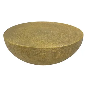 Table basse ronde de luxe au design côtier, base en fer doré, table d'appoint compacte et moderne en métal pour salon, installation sur plateau. - Product Image 4