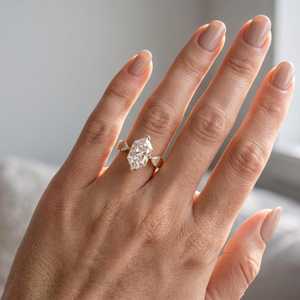 Gorgeous Lab Grown 3.01CT VS1 Hexagon Cut Diamond Modern <b>Ring</b> For Women's 14K Solid Gold Wedding Party Gift For Girlfriends - Product Image 2