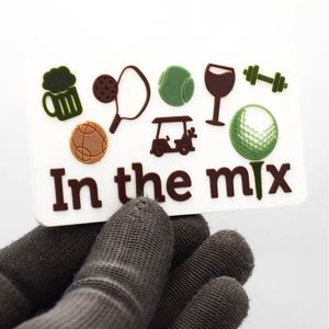 Insignias de PVC y Goma Moldeadas en 3D Personalizadas |   Parches de Logotipo Termoadhesivos OEM para Gorras de Lona y Prendas Industriales - Product Image 3