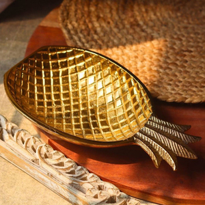 Bol décoratif en métal en forme d'ananas doré de luxe pour centre de table, plat en métal pour décoration de salon et de maison - Product Image 4