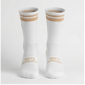 Chaussettes North Approach Crew, rayures blanches et dorées, coton respirant, chaussettes décontractées pour adultes, printemps - Product Image 1