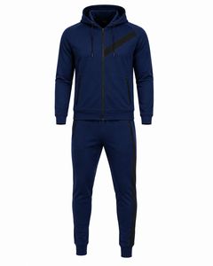 Long Sleeves Men Tracksuit Winter Hooded Casual Solid Hot Selling Wholesale Price Men Tracksuit Made in High Quality - Product Image 2