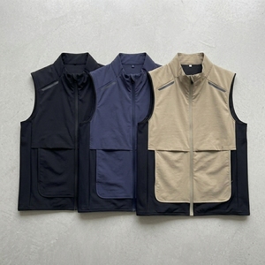 Outdoor Plaid Zipper Lightweight Sports Jacket Men's Sleeveless Casual Loose-fitting Stand-up Collar Quick Dry Reflective Strips - Product Image 4