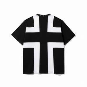 Fabricante de Camisetas Industriales Bling Enfocado en la Producción de Ropa Personalizada y la Distribución Global - Product Image 4