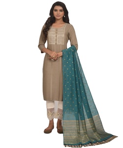 Ropa de fiesta con diseño de ropa bordada con estilo para ropa islámica modesta elegante y moderna - Product Image 1