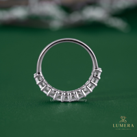 Bague de Fiançailles et d'Anniversaire Demi-Éternité Luxe Minimaliste en Or Plaqué avec 12 Diamants de Laboratoire Taille Radiant Certifiés IGI