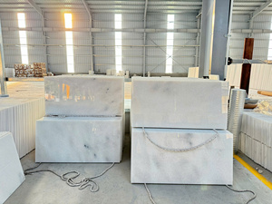 หินอ่อนธรรมชาติเวียดนามสีขาวขัดเงาสำหรับเคาน์เตอร์ พื้น บันไดดีไซน์ทันสมัย วิลล่า ใช้ภายนอกอาคาร เป็นมิตรกับสิ่งแวดล้อม - Product Image 3