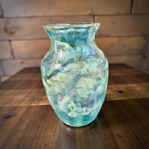 Jarrón de Tinta de Alcohol Azul y Blanco Hecho a Mano con Acabado de Resina, Decoración Costera Moderna - Jarrón Artístico de 7 Pulgadas para Regalo - Product Image 4