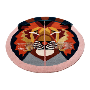 Tapis de luxe tufté à la main en soie et laine, motif visage de lion artistique, multicolore vibrant, à poils ras - Product Image 6