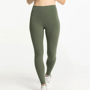 Leggings de yoga sur mesure en gros, leggings pour femmes fabriqués par des professionnels, leggings pour femmes de haute qualité - Product Image 1