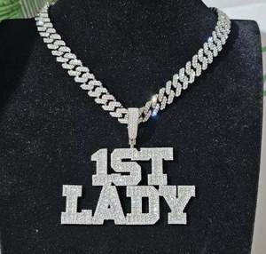Colgante Personalizado Iced Out 1ST LADY con Cadena Cubana, Joyería de Lujo Hip Hop con Moissanita - Product Image 3