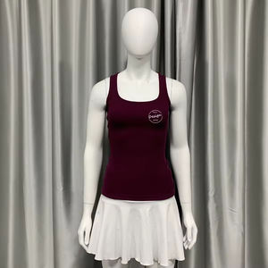 Camiseta sin mangas de algodón acanalado rojo básico para mujer, con LOGO personalizado, ideal para verano, venta al por mayor - Product Image 3