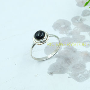 Anillo de Plata de Ley 925 con Ónix Negro Natural, Anillo Hecho a Mano con Cabujón Redondo, Joyería Minimalista para Mujer, Regalo de Navidad - Product Image 6
