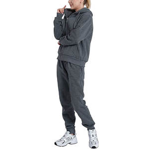 Conjunto de Sudadera con Capucha y Pantalones de Chándal Holgados de Algodón 100% Terry de Alto Gramaje para Mujer, Diseño Novedoso, Estilo Urbano - Product Image 3