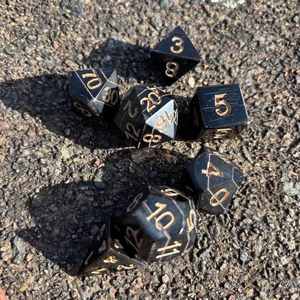 Juego de Dados de Cuerno Auténtico para DnD y Juegos de Mesa, Artesanía Natural - Product Image 1