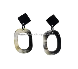 Ensemble de boucles d'oreilles pendantes artisanales en corne de buffle carrée, style moderne vintage, artisanat naturel unique, pour mariage, Falak World Export - Product Image 3