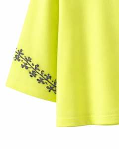 Camiseta Corta de Mujer Color Verde Neón, Bordado Floral Minimalista, Manga Corta, Informal, Mezcla de Algodón Suave, Top de Verano para Mujer, Venta al Por Mayor - Product Image 6