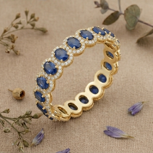 Anillo de Eternidad con Halo de Moissanita en Oro de 14K, Corte Ovalado, de Lujo, para Boda y Aniversario, para Mujer, Estilo Vintage - Product Image 2
