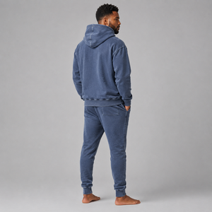 Conjunto deportivo para hombre al por mayor de fábrica, con tela de calidad, diseños personalizados, apariencia elegante y ajuste cómodo para uso casual. - Product Image 2
