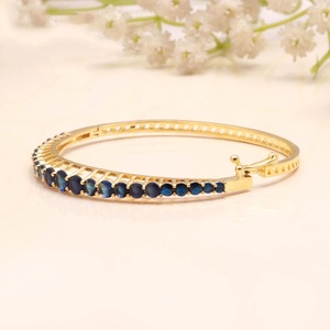 Bracelet Kada ouvrable en or rose plaqué saphir bleu, ajustable, style ethnique vintage, bijoux de mariage indien - Product Image 2