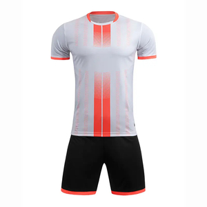 Nuevo Conjunto de Uniforme de Fútbol Personalizado de Talla Grande, Transpirable, de Alto Rendimiento, 100% Poliéster, Duradero, con Estampado por Sublimación, Pantalón Corto - Product Image 1