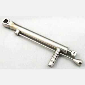 Clé à implant dentaire personnalisée avec logo, à cliquet, en acier de qualité médicale, par Blush Surgical - Product Image 1