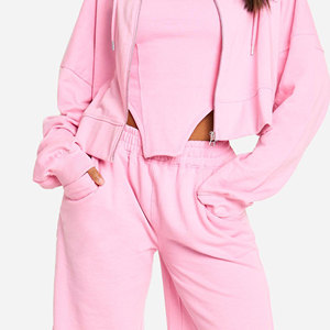 ชุดเซ็ตแทรคสูทผู้หญิงแบบมีฮู้ดสำหรับฤดูหนาว ผ้าสีพื้น เสื้อครอปคอสูงและกางเกงจ็อกเกอร์ 2 ชิ้น กระเป๋าเข้าชุด ชุดลำลอง - Product Image 3