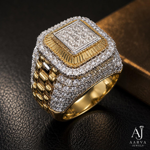 แหวนค็อกเทลหมั้นผู้ชาย AARVA JEWELS ประดับมอสซาไนต์สีเงินทรงปรินเซสคัท ฝังแบบพาเว่ ดีไซน์เรขาคณิต สไตล์ฮิปฮอป - Product Image 4