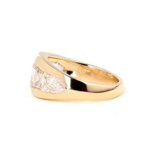 Bague en or jaune massif 14 carats avec diamant de laboratoire taille émeraude 1 carat pour femme, sertie de cinq pierres de luxe à facettes, taille balle sur le côté - Product Image 4