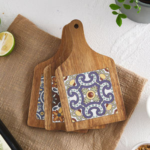 Plato de Servir Rectangular de Madera de Acacia con Diseño Vintage ALTAMASH CRAFT, con Orificio para Colgar, Decoración Esmaltada, Apto para Lavavajillas, Personalizable - Product Image 4