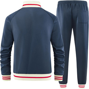 Ensemble de survêtement pour homme Stretch Fit personnalisable, vêtements de sport légers et respirants pour les séances de course - Product Image 2