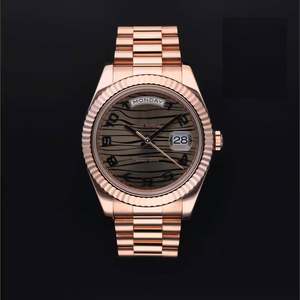 Montre mécanique de luxe 41 mm en or rose, cadran ondulé Eisenkiesel, chiffres arabes, cannelée, 22 mm, style vintage sport - Product Image 1