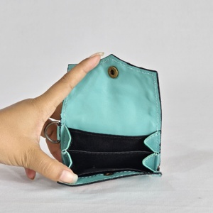 Cartera de Cuero Genuino para Mujer, Diseño Floral Repujado, Estilo Vintage, Impermeable, Antirrobo, Personalizada, Hecha a Mano - Product Image 2