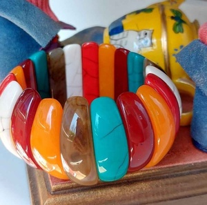 Bracelets en résine faits à la main Artizon Studio avec motif tourbillonnant, personnalisables, vente en gros depuis l'Uttar Pradesh - Product Image 1