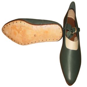 Zapatos Medievales 100% Cuero Genuino, Ajustables, Cómodos, Transpirables, con Diseño Ligero, Botas Medievales - Product Image 1